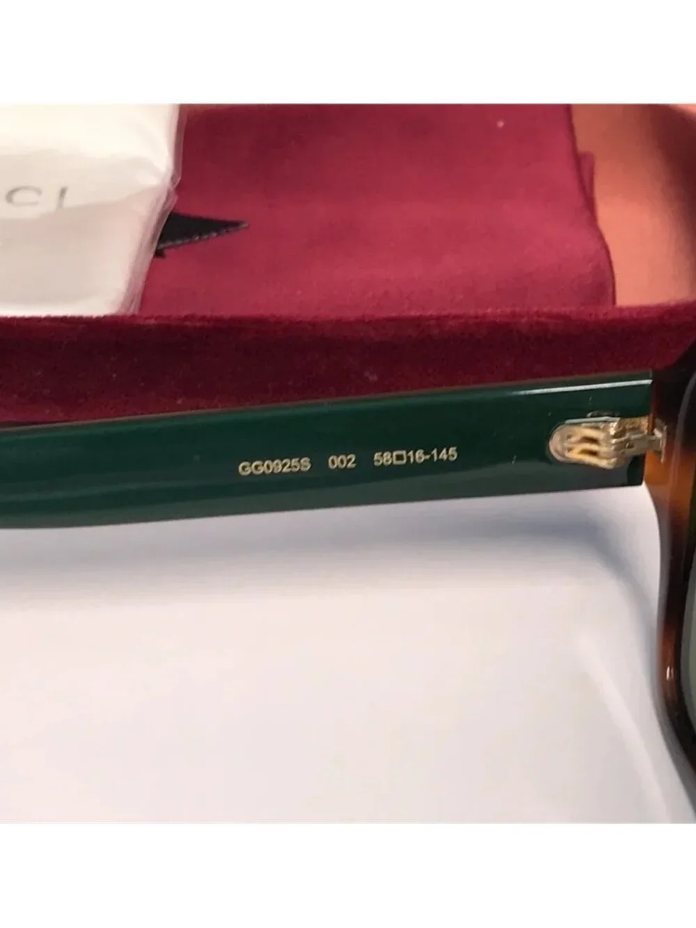 Gucci Tortoise Shell Sunglasses with Green Lenses GG0925s 002